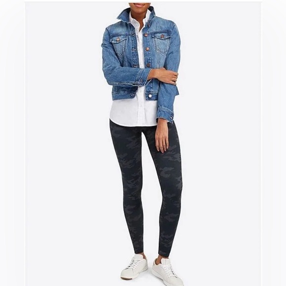 Spanx Size 2X Plus Size Seamless Look at me Leggings in Black Camo NEW! - Picture 2 of 6